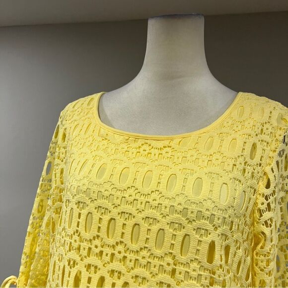 Elegant Yellow Lace Dress - Picture 2 of 13